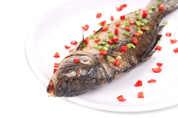 Pescado frito con cebolla y pimienta . —  Fotos de Stock