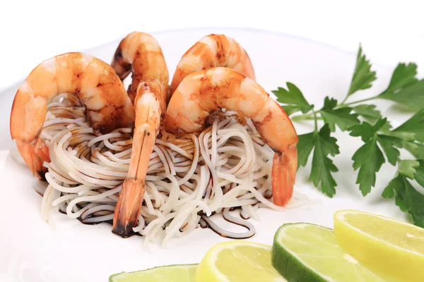 Boiled shrimp with noodles. — Stock Photo, Image