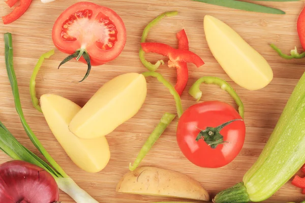 ボード上の野菜. — ストック写真