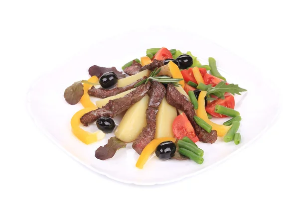 Salada com filé de carne bovina . — Fotografia de Stock