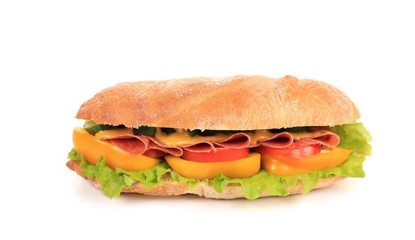 Sanduíche com presunto, queijo e tomate. — Fotografia de Stock