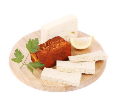 tabakta tofu peyniri.