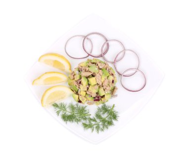 ton balığı ile Avokado salatası.