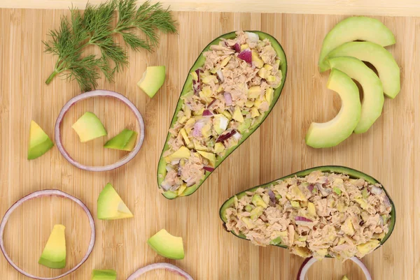 Avocado salad with tuna. — Stock Photo, Image