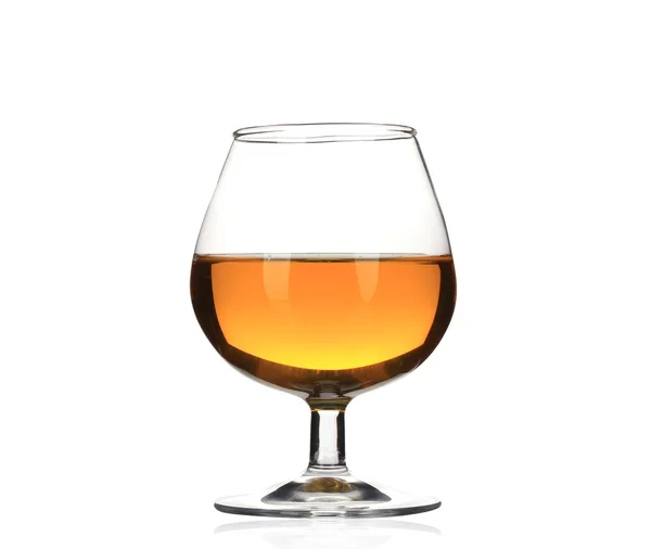 Brandy cognac glas geïsoleerd. — Stockfoto