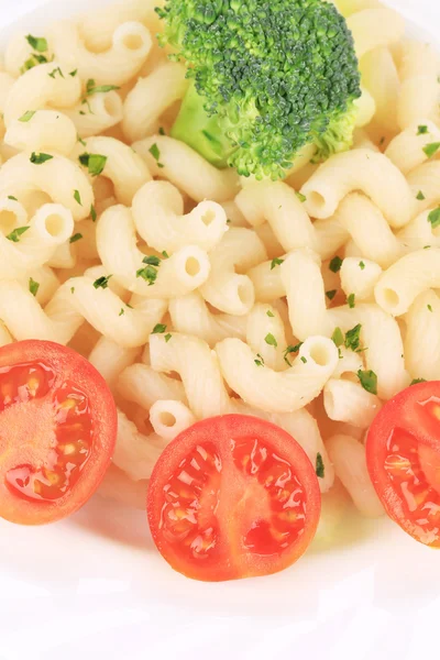 Pasta con brócoli y tomates . —  Fotos de Stock