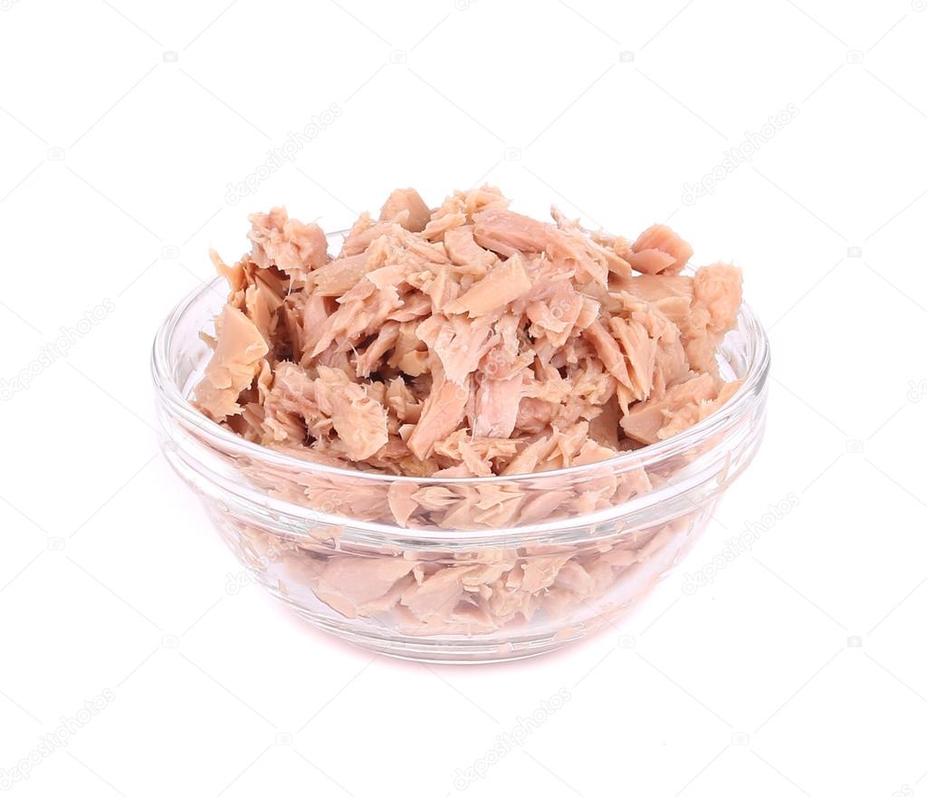 Canned tuna in glass bowl.