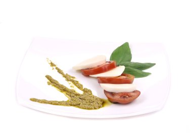 Caprese salatası.
