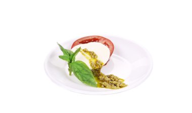 Caprese salatası.