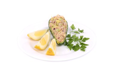 ton balığı ile Avokado salatası.