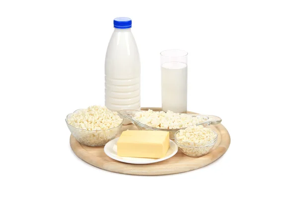 カッテージ チーズおよび乳成分の大皿. — ストック写真