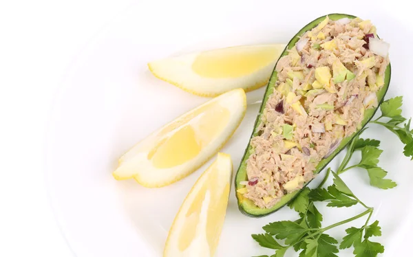 ton balığı ile Avokado salatası.