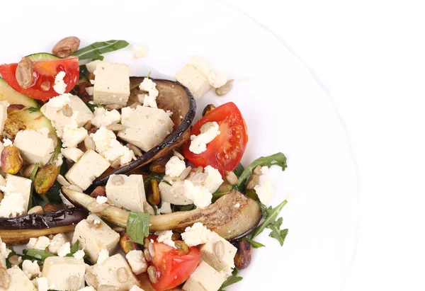 Salade met gegrilde groenten en tofu. — Stockfoto