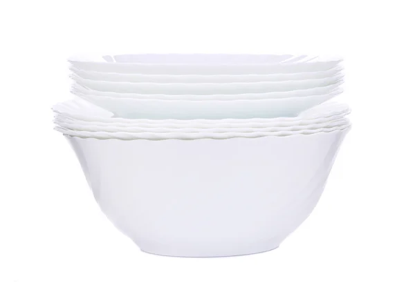 Стек нових чистих білих тарілок . — стокове фото