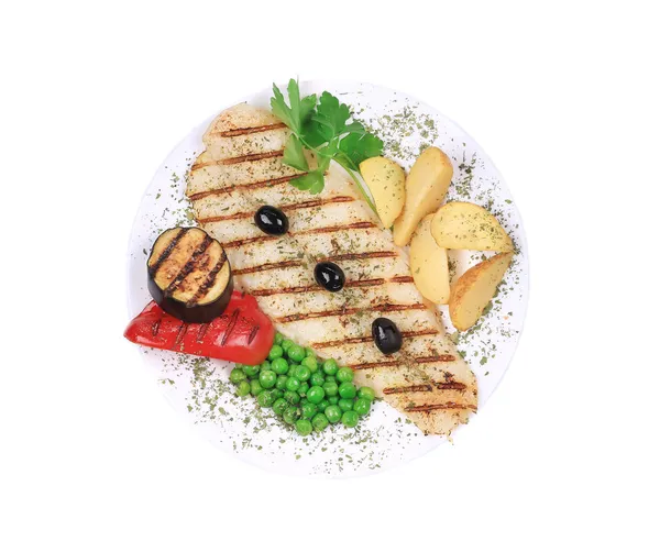 Grilled fish fillet with tasty vegetables. — Stock Photo, Image
