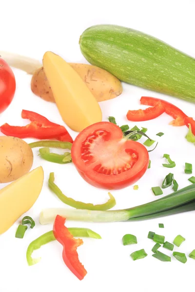 Composición de verduras frescas en rodajas . —  Fotos de Stock