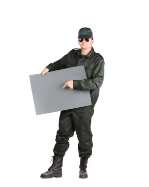 adam iş giysisi içinde gri kağıdına anlamına gelir..