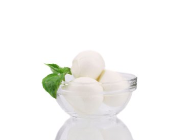 mozzarella topları cam kase.