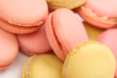 birçok çeşitli macaron Pastalar.