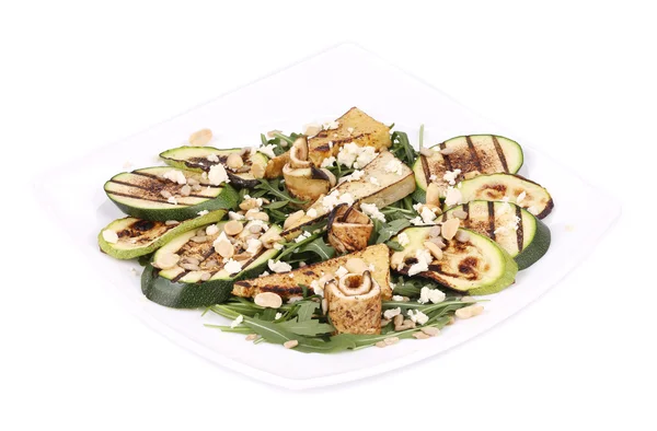 Salade met gegrilde groenten en tofu. — Stockfoto