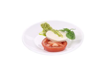 Caprese salatası.