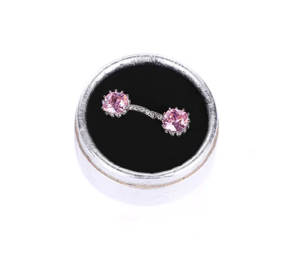 Pendientes con gemas de amatista púrpura . — Foto de Stock
