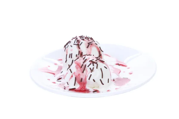 Strawberry ice-cream balls on plate. — Stock Photo, Image