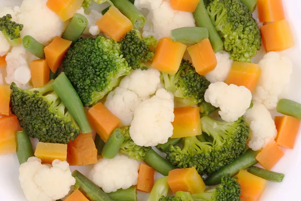 Cauliflower salad with broccoli and carrot. — ストック写真