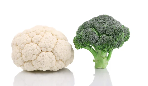 Fresh cauliflower and broccoli. — Stock Photo, Image