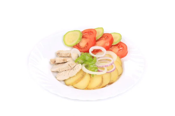 Kycklingsallad med potatis och zucchini. — Stockfoto