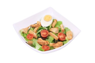 Sezar salatası yumurta.