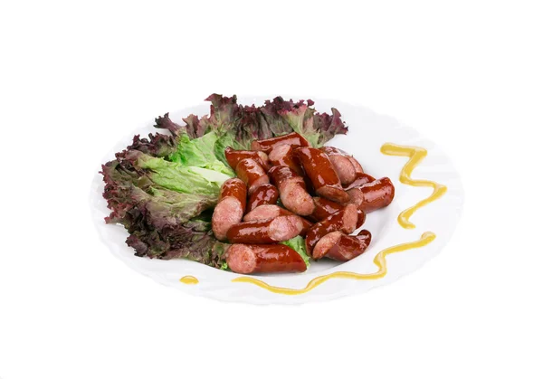 Gros plan sur la salade de saucisses aux feuilles de laitue . — Photo