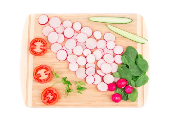 Radish cucumber and tomato on platter. — Stock Photo, Image