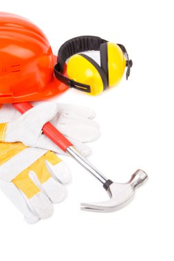 kask ve çalışma araçları.