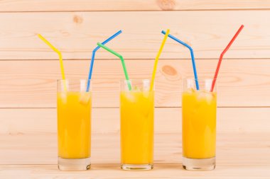 Masada portakal suyu.