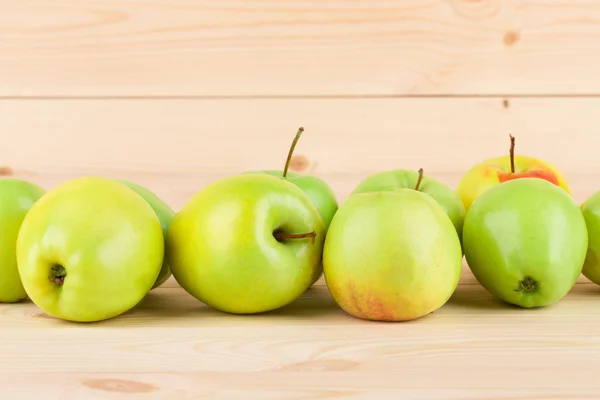 Ripe apples — Stock Photo, Image