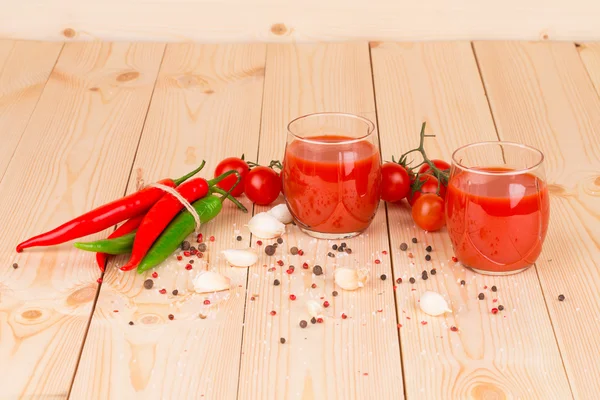 Состав томатного сока — стоковое фото