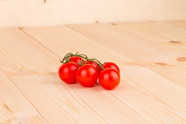 Mazzo di pomodorini . — Foto Stock
