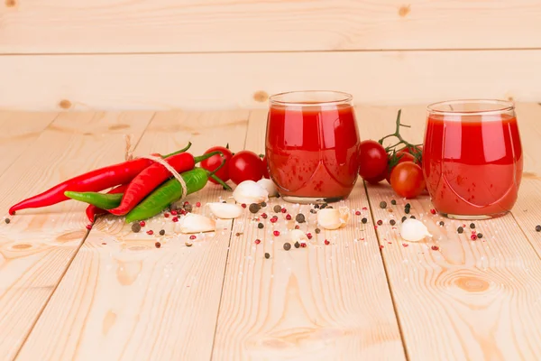Composição do suco de tomate — Fotografia de Stock