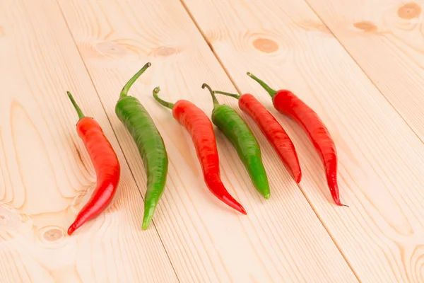 Red and green chili pepper. — Stock Photo, Image