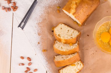 ev yapımı elma kek fıstık ile