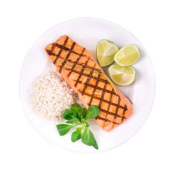 Lachs vom Grill mit Risotto. — Stockfoto