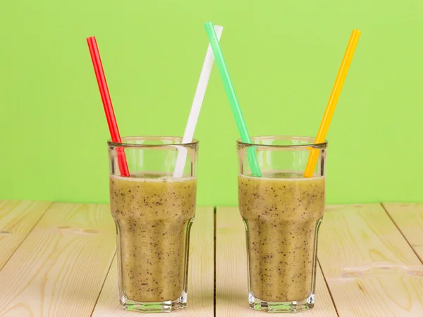 Kiwi smoothie. — Stock Photo, Image