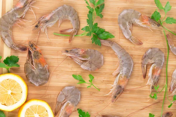 Camarones con perejil . — Foto de Stock