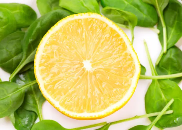 Close-up image of fresh lemon slices — Stock Photo, Image