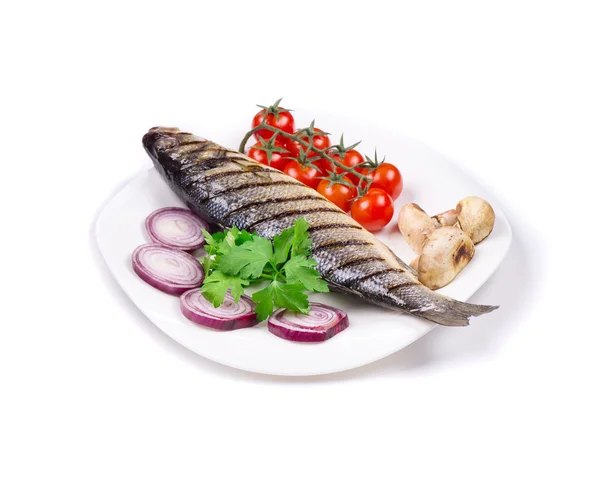 Grilled fish with vegetables — Stock Photo, Image