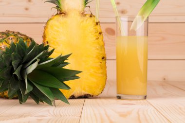 ananas suyu