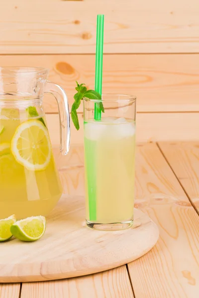 Summer lemonade — Stock Photo, Image