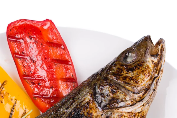 Pescado con verduras —  Fotos de Stock