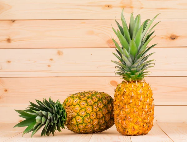 Ripe pineapples — Stock Photo, Image